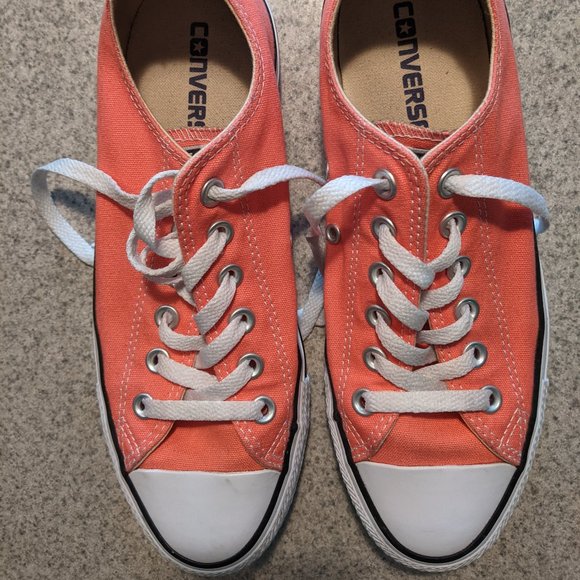 Converse Carnival Pink Womens size 8 - Picture 1 of 2